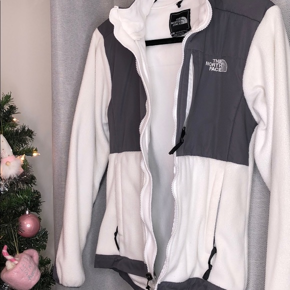 The Northface fuzzy jacket - Picture 12 of 12